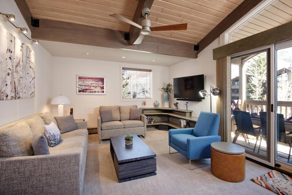 Gant Unit K301, A resort condo w/ fireplace, upgraded kitchen, A/C, views from every room image