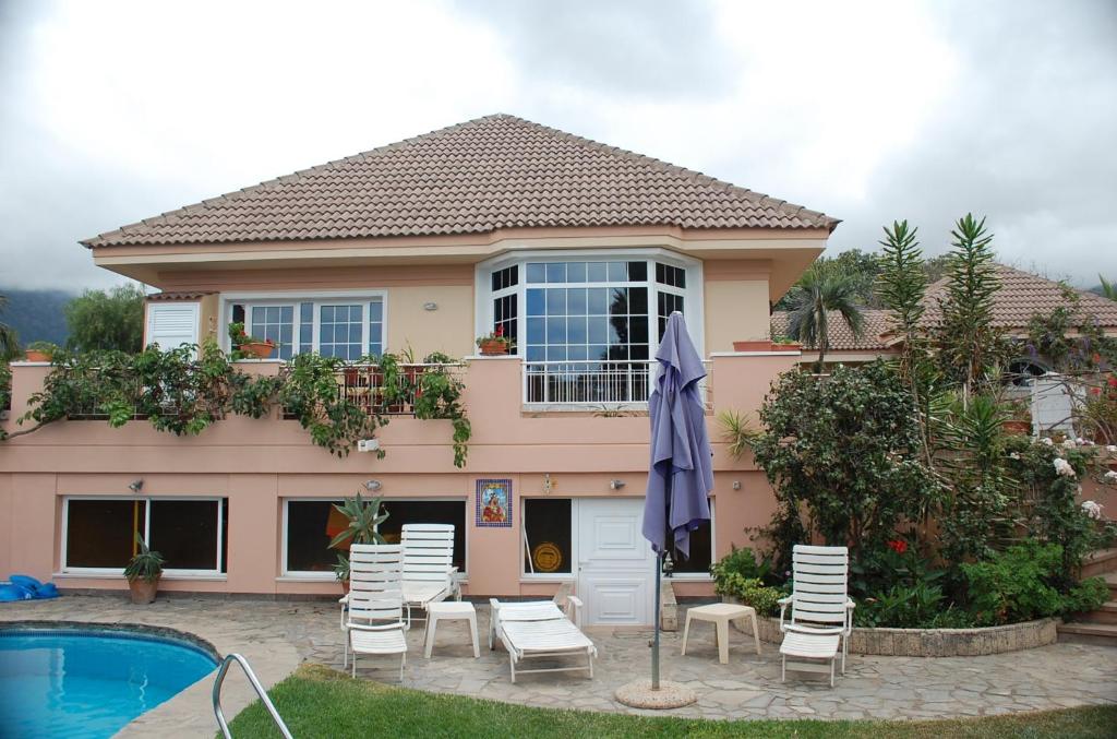 Luxury Villa with Pool Sea and Mountain Views in Puerto de la Cruz photo 1
