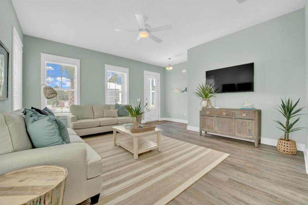 Mermaid Cove Beautiful new home next to golf course, beach photo 2