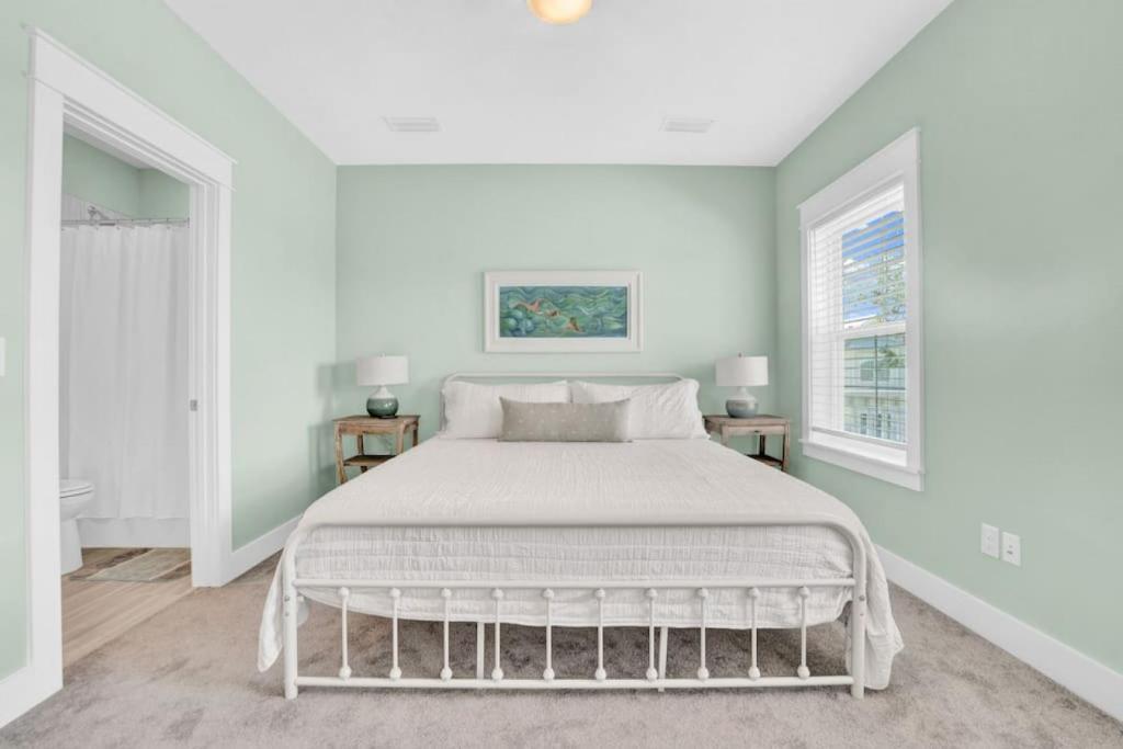 Mermaid Cove Beautiful new home next to golf course, beach photo 3