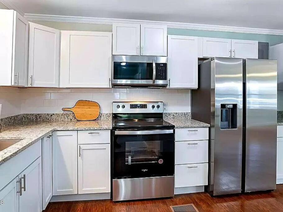 Military Friendly Home Near MCRD w/a Beach Pass photo 4