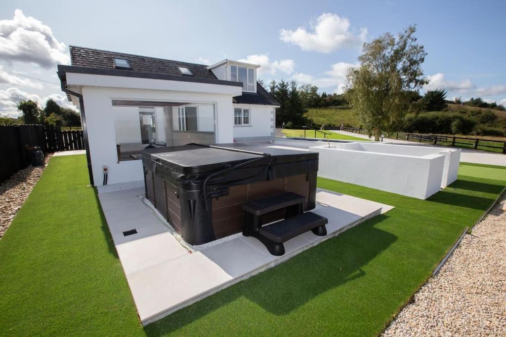 Guest House with hot tub Carrick on shannon Boyle