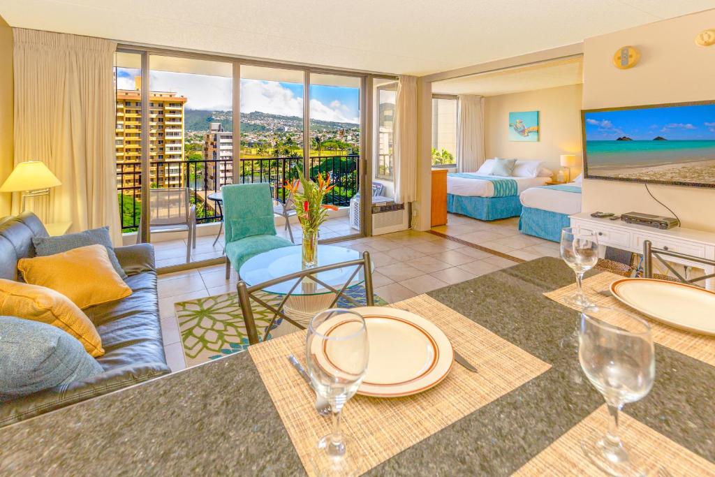 Mountain View Condo Near Beach with Free Parking! image