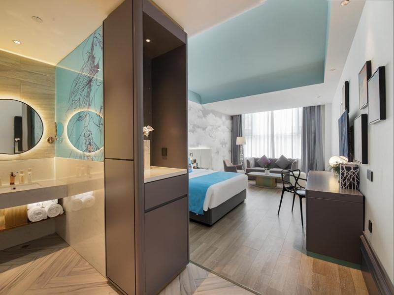 LanOu Hotel Taikoo Li Night Market Kuqa City photo 2