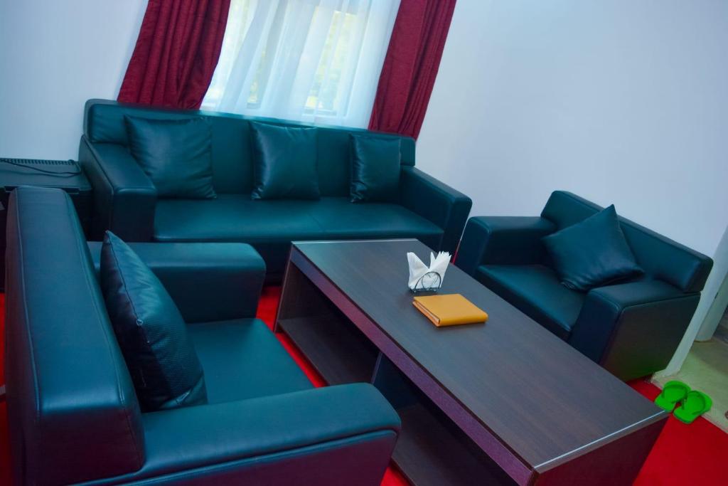 DHE Jomels Hotel photo 3