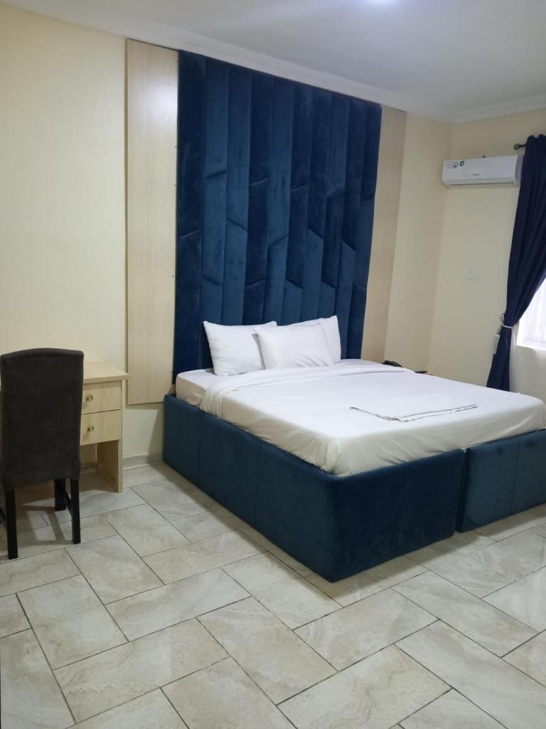 TOVIA HOTEL AND SUITES photo 4