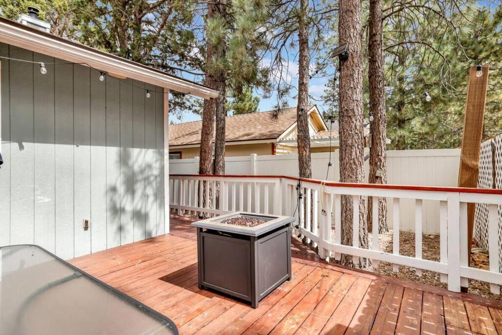 Bearadise Cabin- Adorable Single Level Retreat photo 4