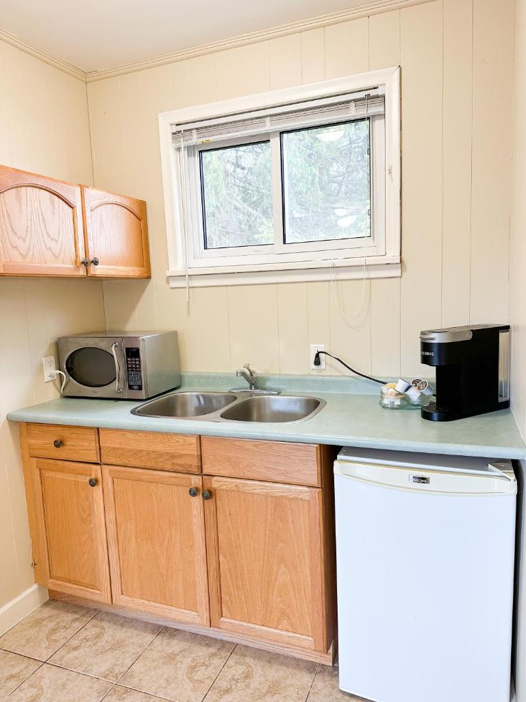 Oasis by the Bay Vacation Suites photo 2