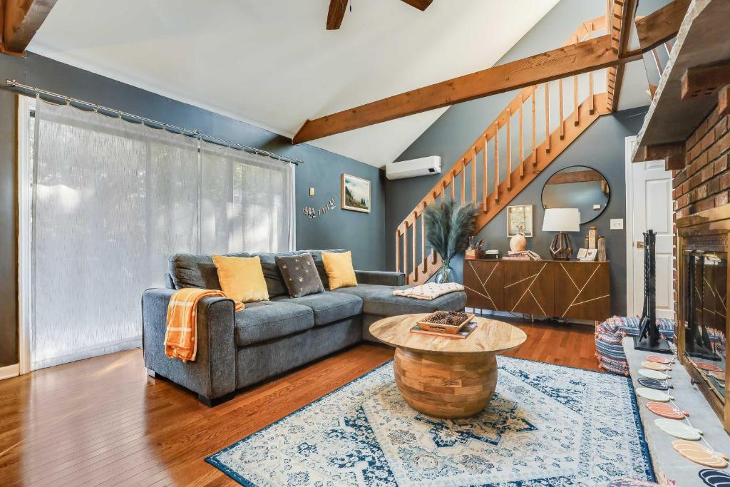 Peaceful Poconos Retreat with Hot Tub and Fire Pit! photo 4