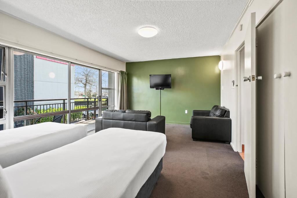 Heartland Ambassador Hotel Hamilton photo 1