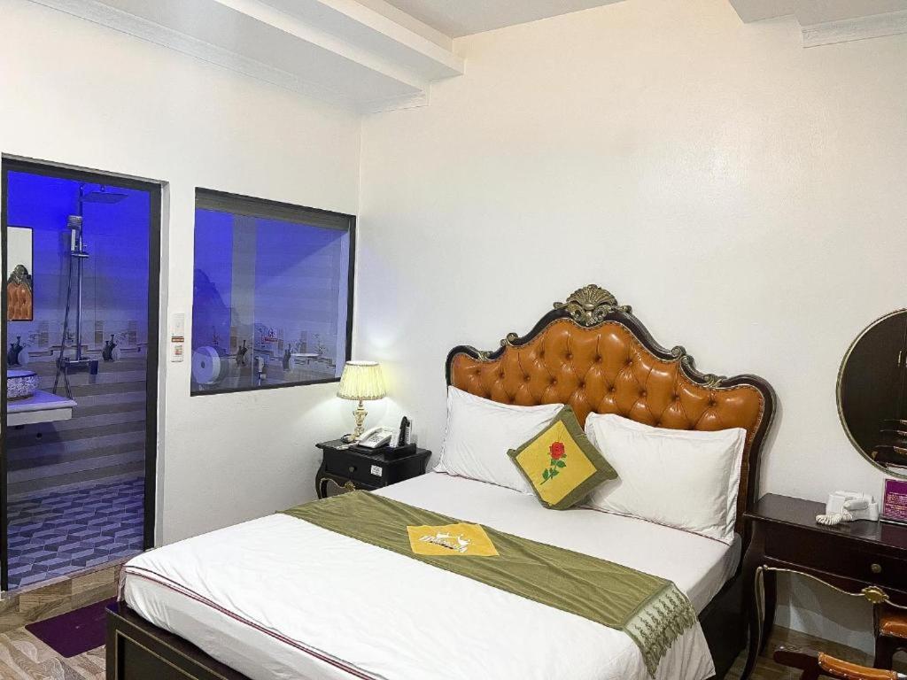 Hoàng gia Hotel - Đông Trù - by Bay Luxury