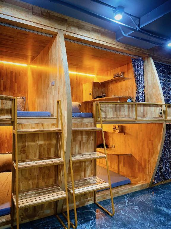 Hoàng Phúc Hotel 2 Travel - Cruise