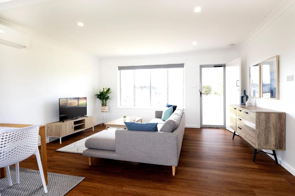 Coastal Haven, Stay 4 pay 3 for the whole month of April photo 1