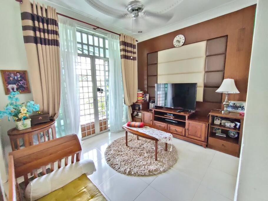 The Bungalow Homestay by Cheta photo 4