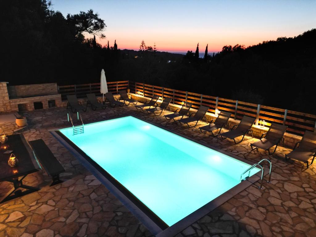 Villa Kostas-Cozy villa with heated salt swimming pool photo 3