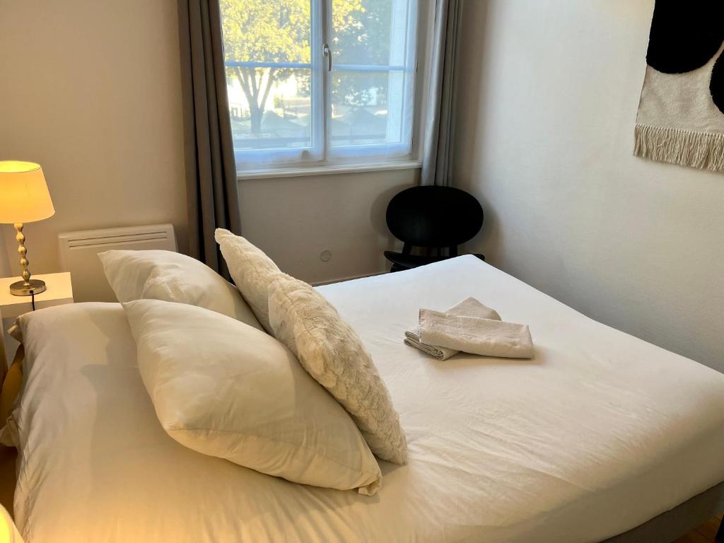 Joli appartement au cœur de Lisieux avec vue sur la Cathédrale photo 1
