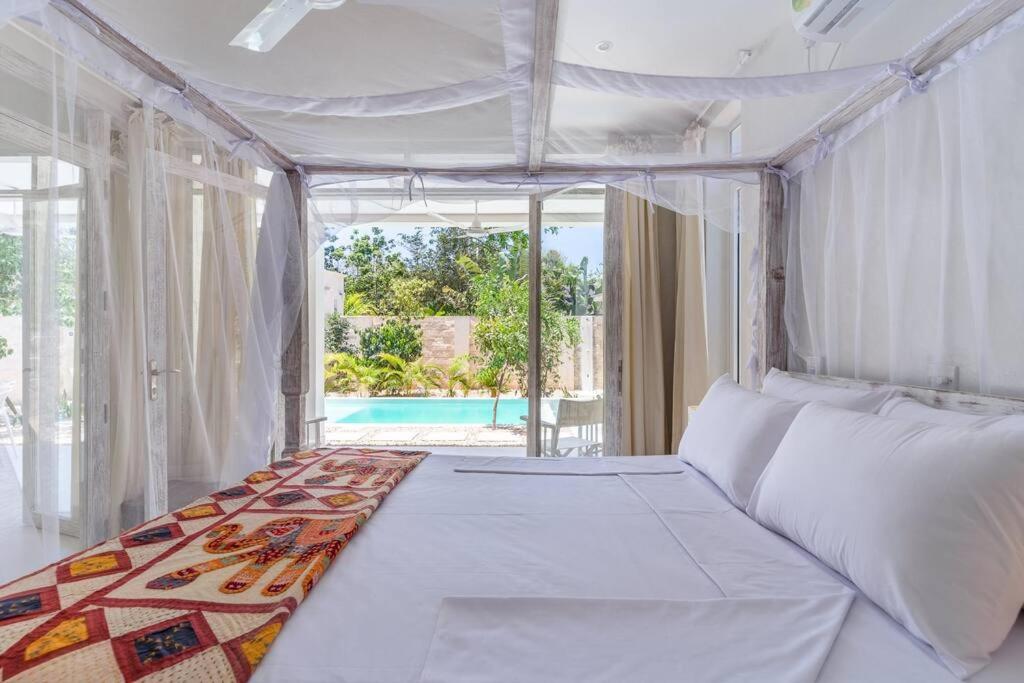 Private pool villa 150 meters from the Diani beach photo 4