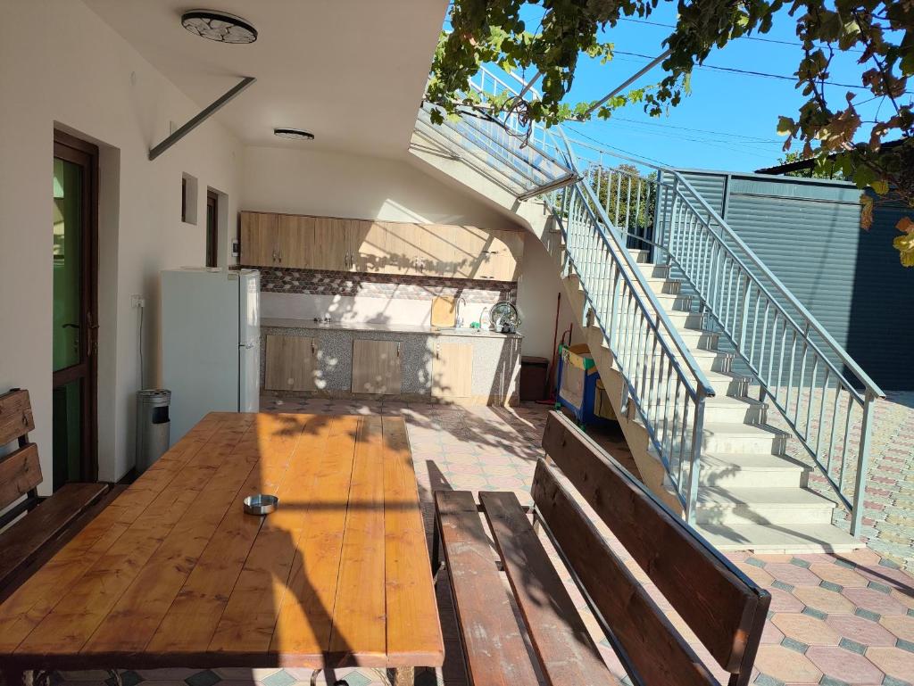 APEX Rest house of 10 rooms and pool photo 3