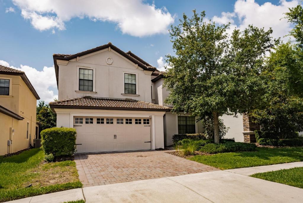 6 Bedroom Vacation Homes Champions Gate Resort