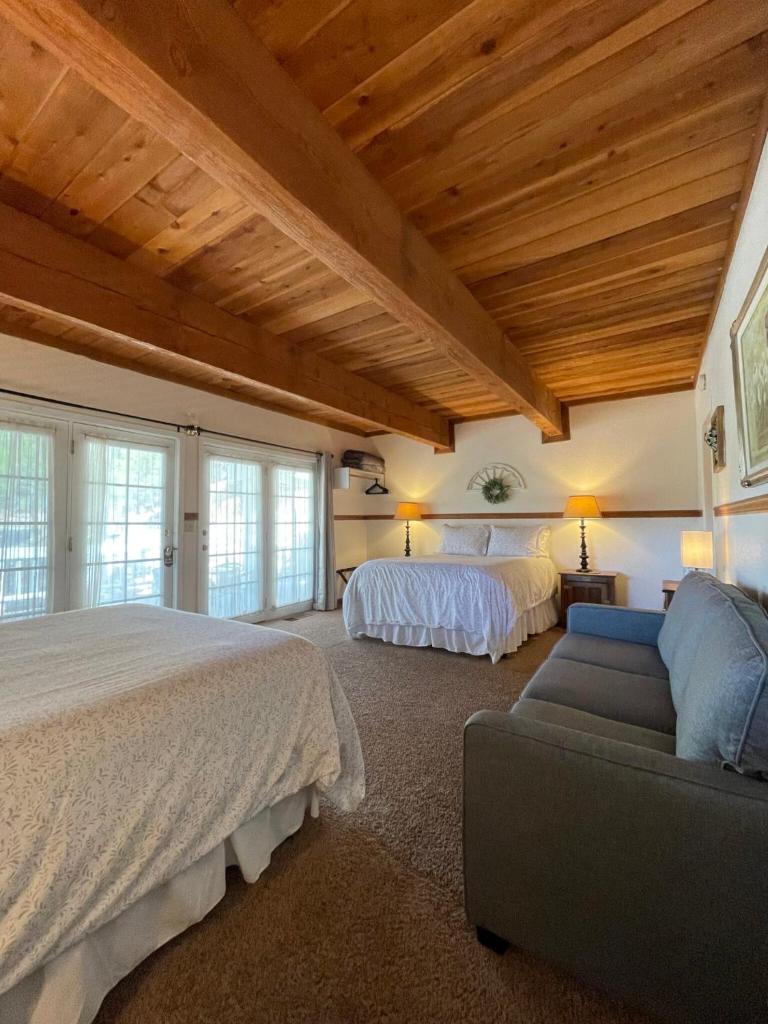 Berkshire Inn photo 1