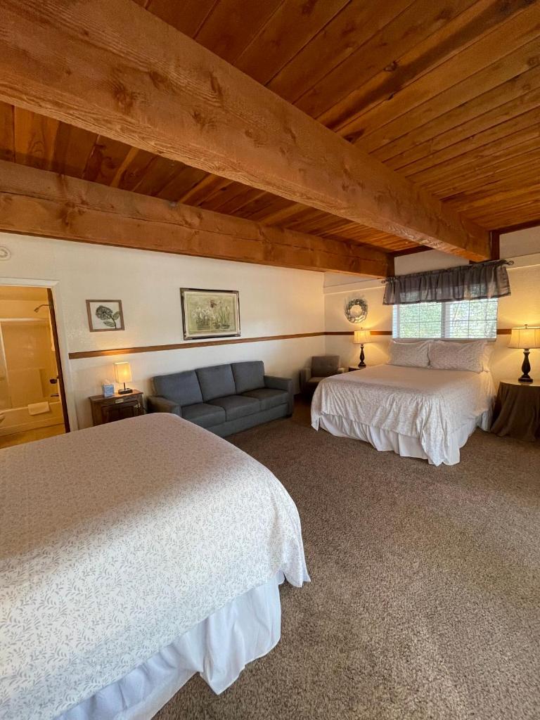 Berkshire Inn photo 3