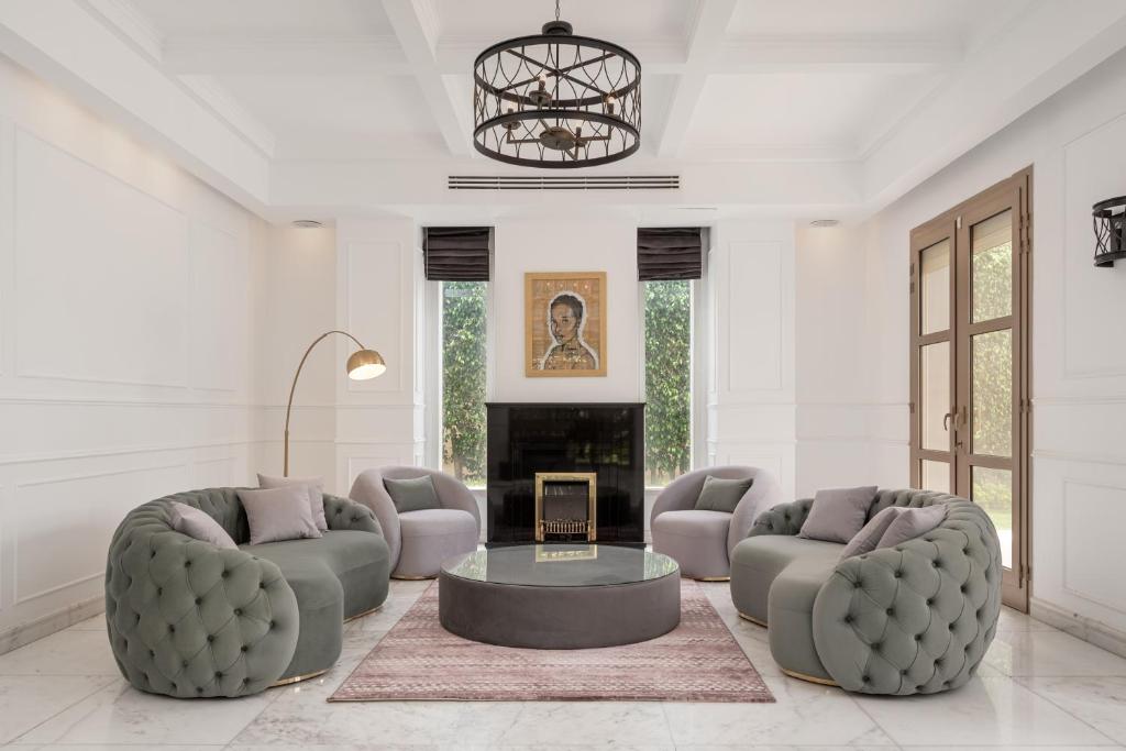 Luxury Allegria Golf Villa with pool