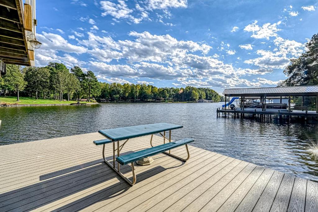 No Wake Zone photo 2