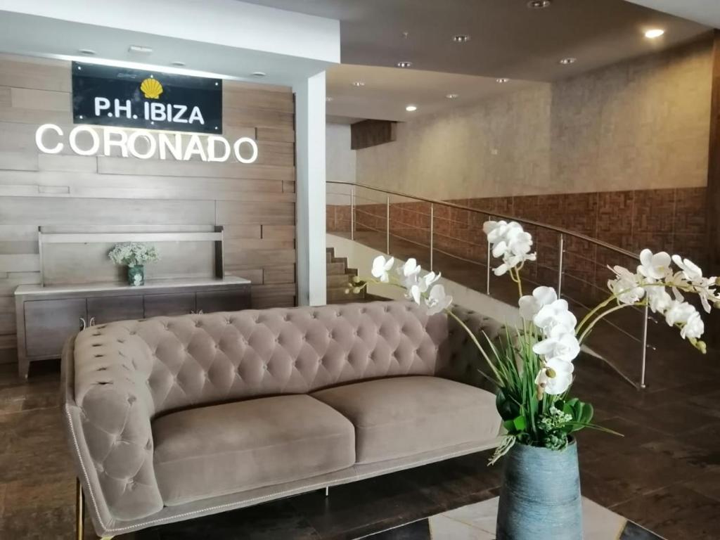 Playa Coronado, Apartamento con vista al mar