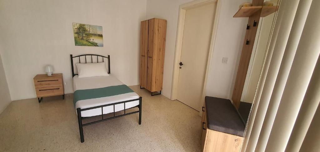 Central Studio Apartment photo 3