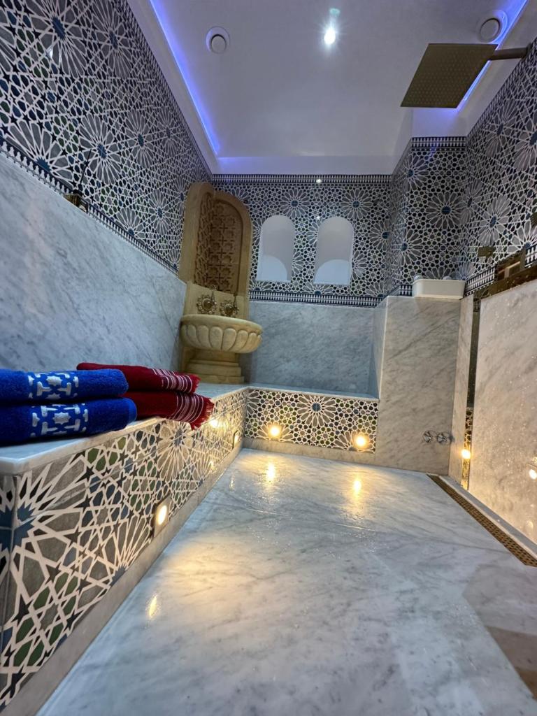 Wilaya Sunset Luxe, Private Jacuzzi & Hamam, Tetuan photo 2