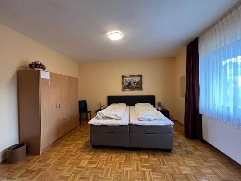 Spacious holiday home with sauna in Sauerland photo 2
