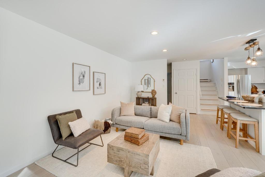 Cozy New York Escape with Hot Tub, Sauna and Deck! photo 4