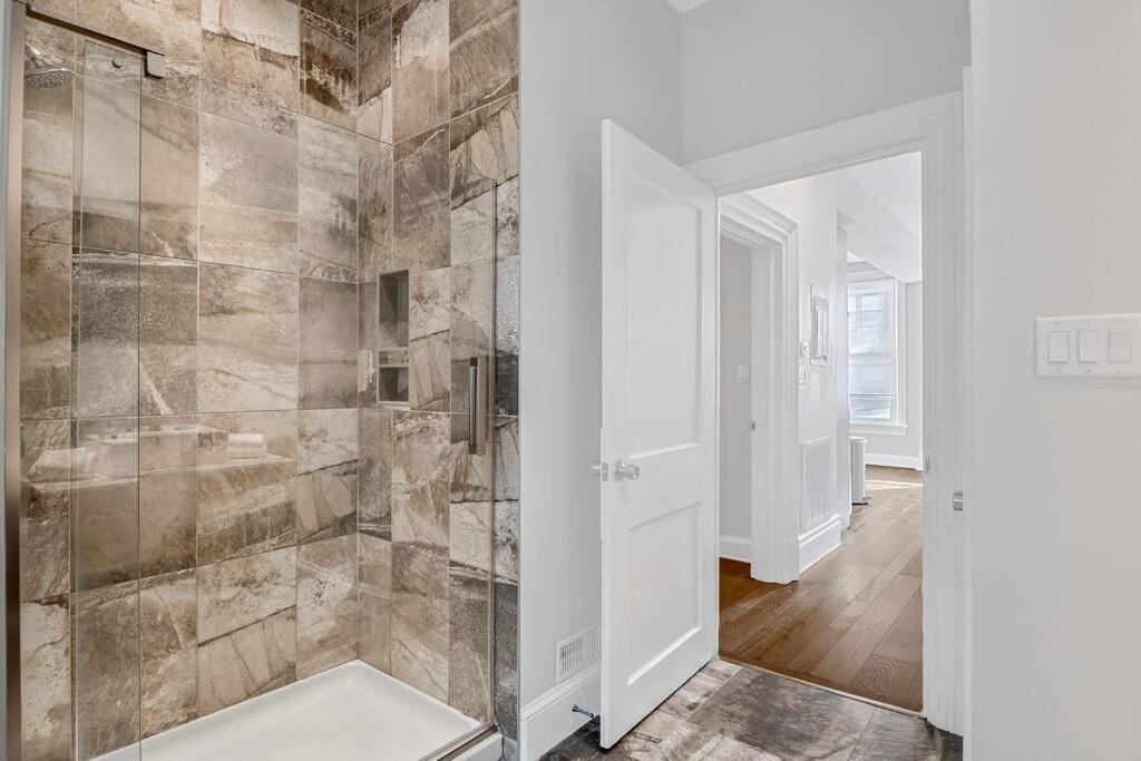 Charming HBG Haven: Cozy 1BR Apt photo 2