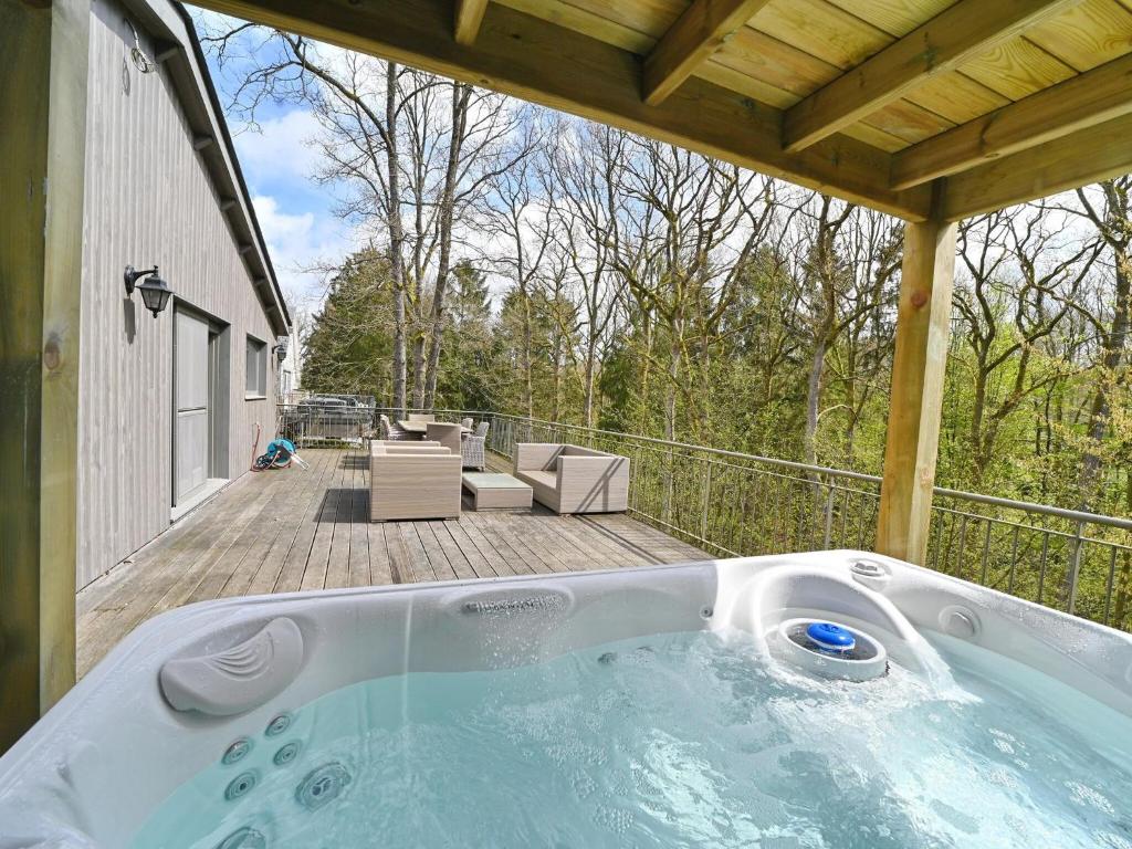 Holiday home in Barvaux-sur-Ourthe with Jacuzzi & sauna photo 2