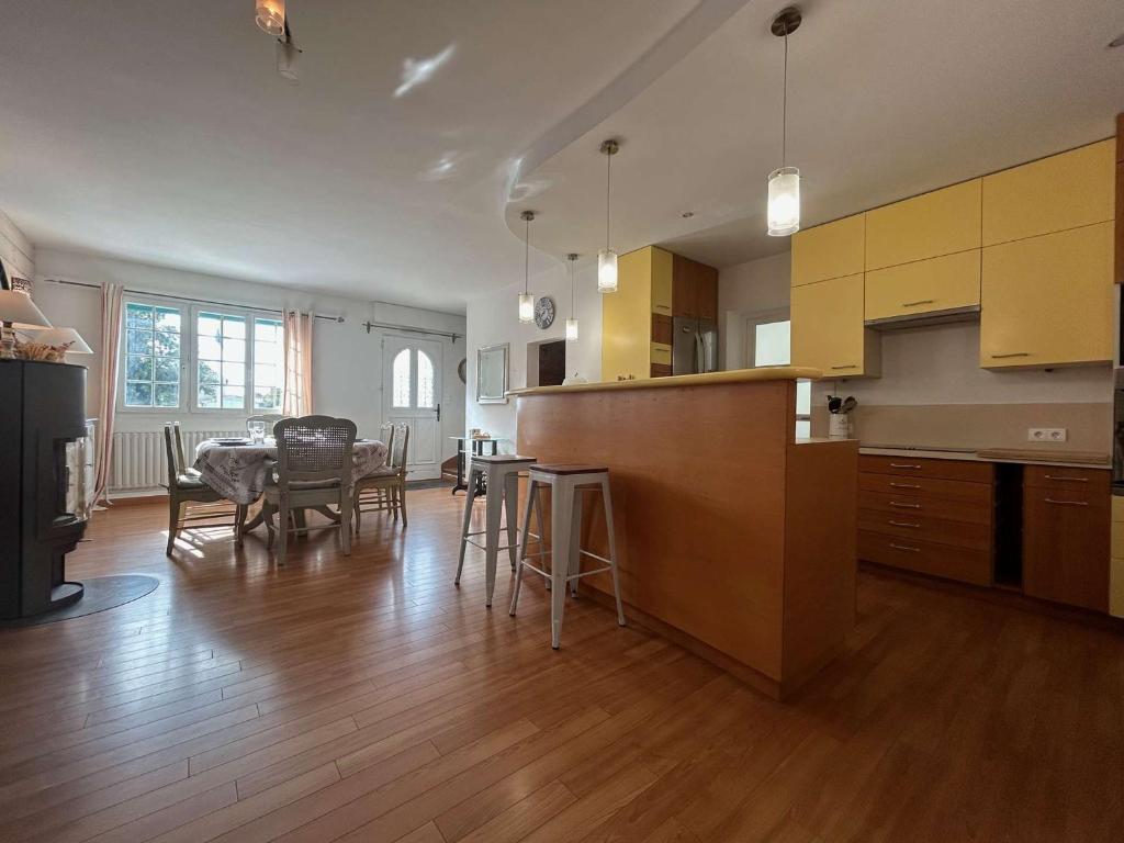 Maison Châtelaillon-Plage, 5 pièces, 8 personnes - FR-1-246-691 photo 4