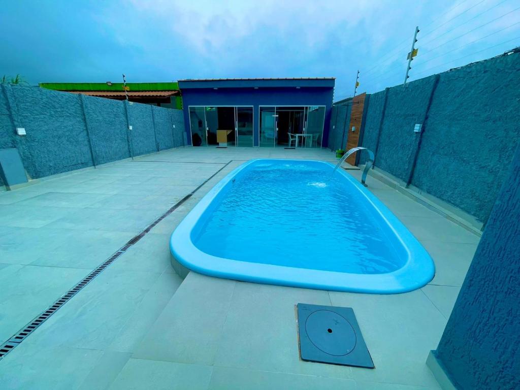 Casa com piscina e hidromassagem praia Enseada. photo 3