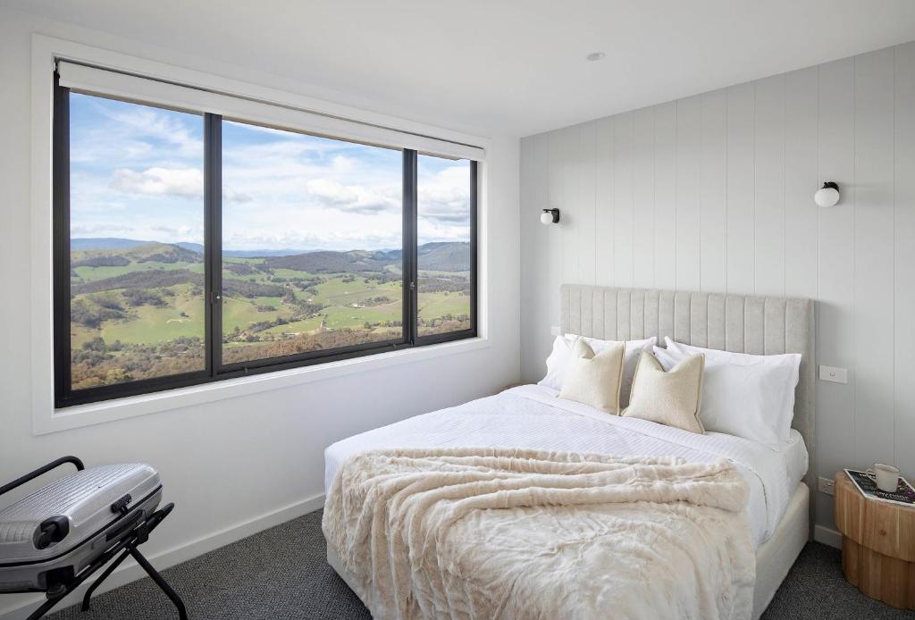 The Bella Vista by Mt Bellevue photo 4