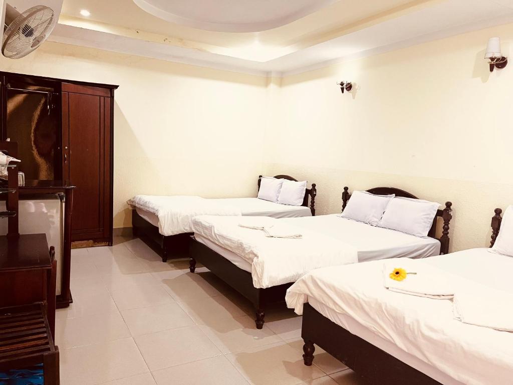 Khách sạn Xuân Quỳnh