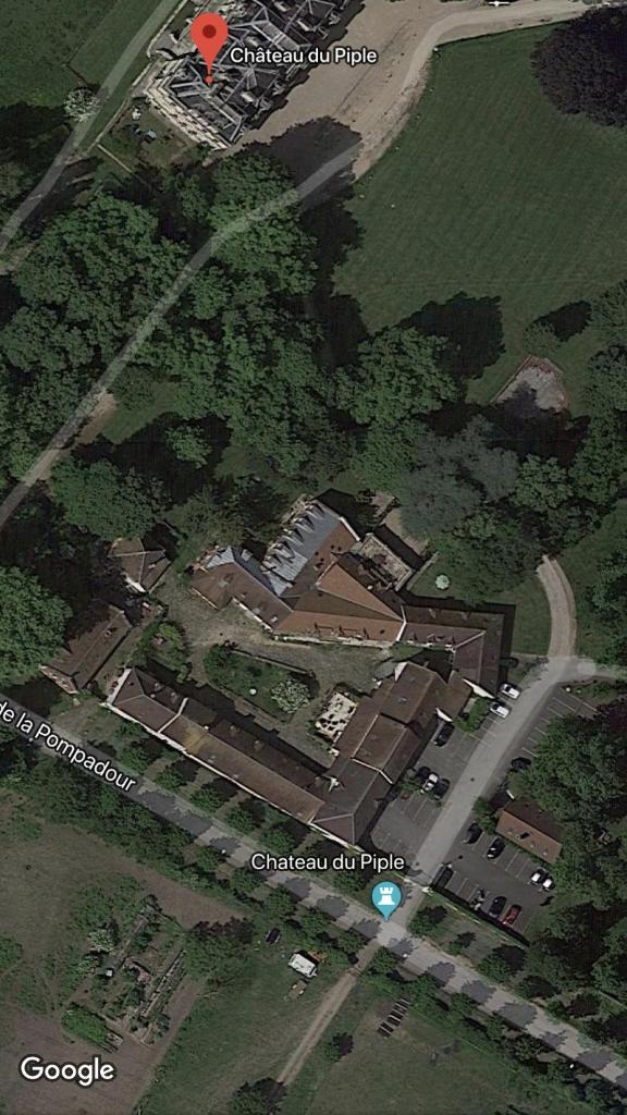 Grandes chambres dans un corps de ferme rénové du château du Piple, à 16km de Paris photo 2