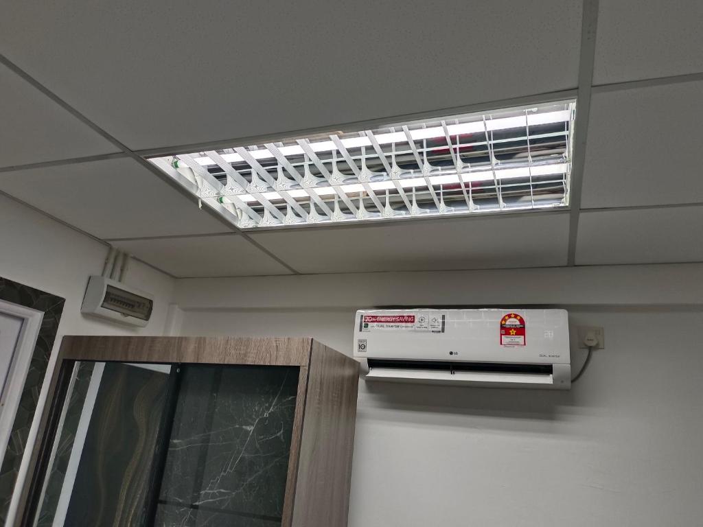 ROOMSTAY NIMAZA Bilik 1 photo 4