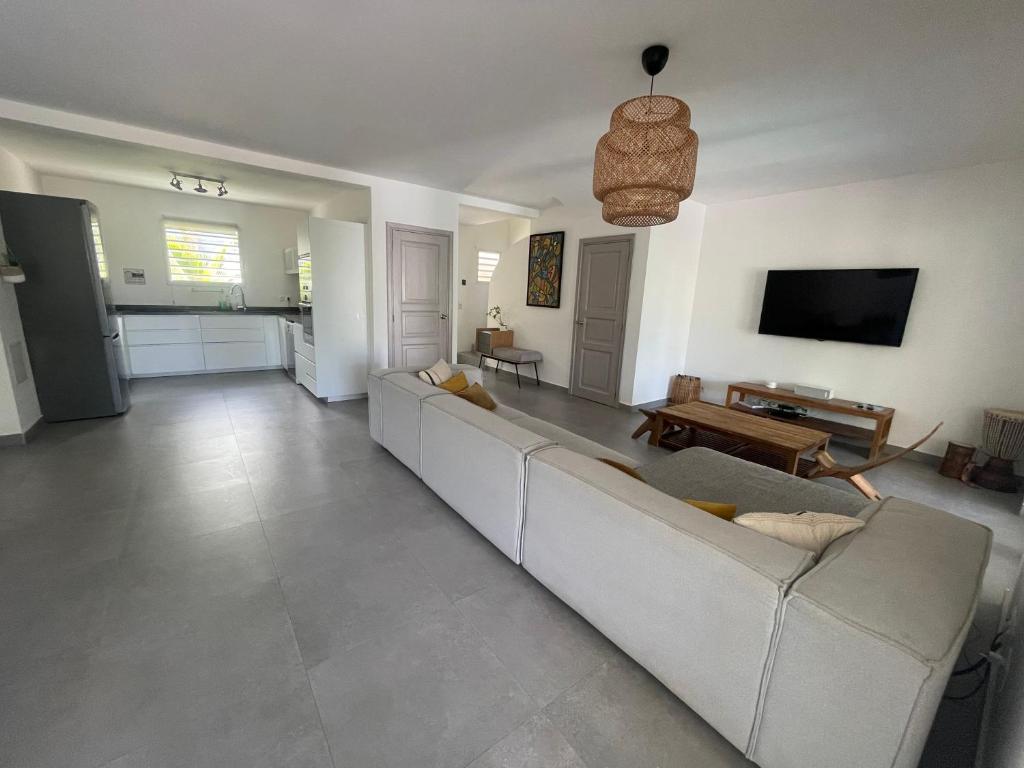 Orient Bay villa photo 2