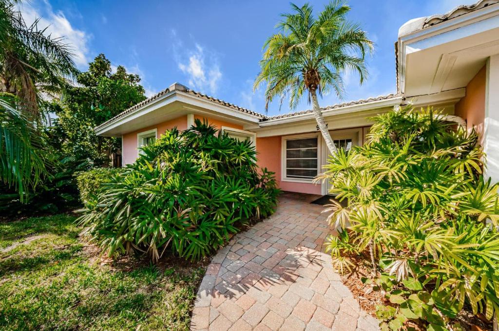 Sea Breeze Beach House photo 1