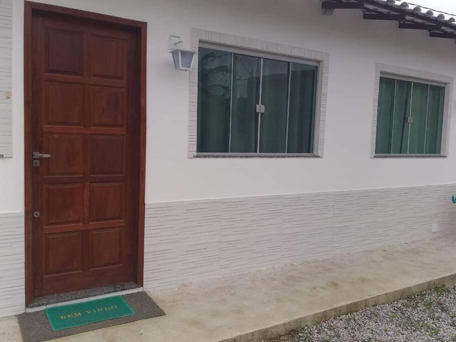 Casa tranquila 2 Q, bem localizada, ar opcional wifi grátis. photo 1