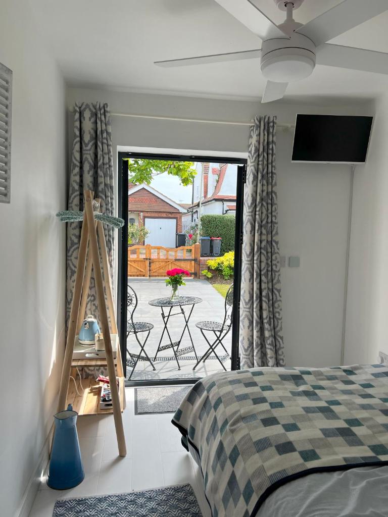 The Whitstable, Tankerton Bolt Hole - Double Room & Ensuite