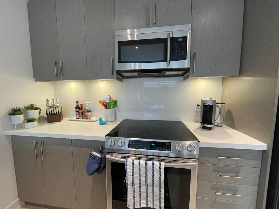 2 bedroom 2 bath Aquarius, Friday Harbour, Innisfil, Barrie photo 2