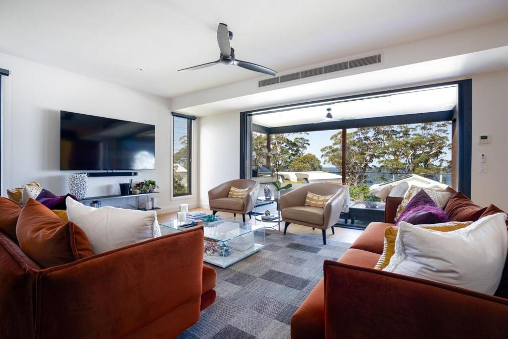 Hyams Beach House A - Brand new lux beach Oasis photo 4