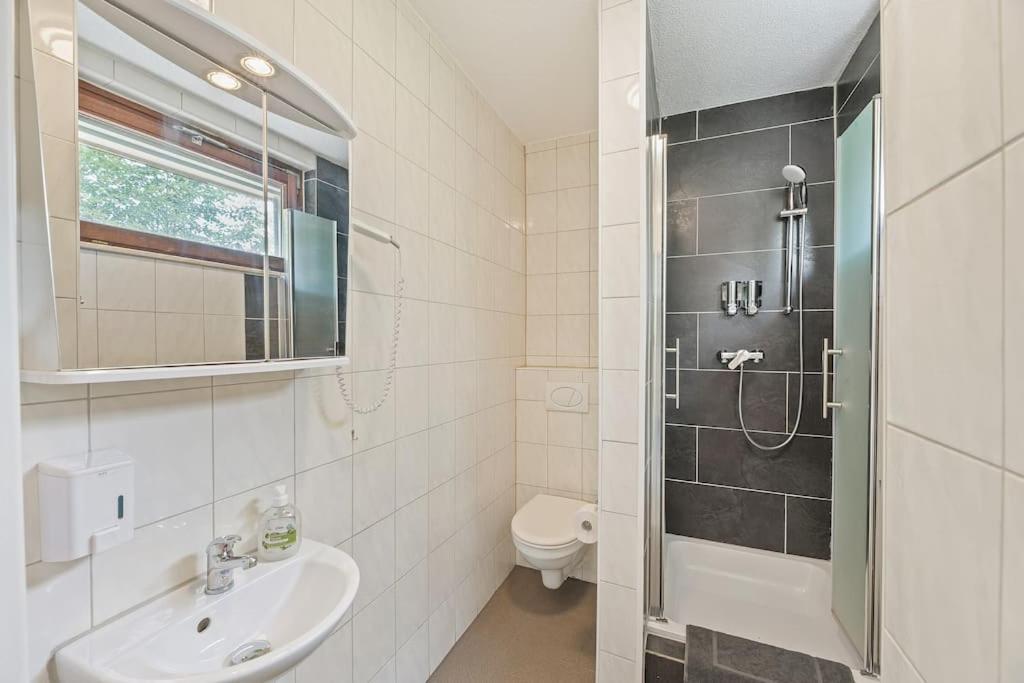 BH03 Arbeiter Unterkunft für 4 Personen - 3 Schlafzimmer mit Küche photo 4