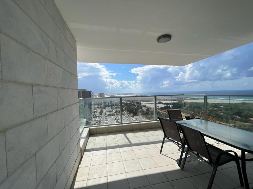 מיני פנטהאוז קו ראשון לים photo 4