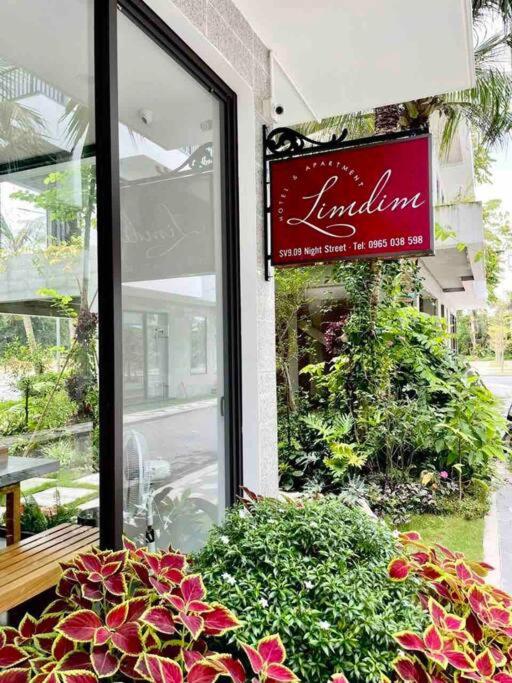 Flamingo Dai Lai villa 5-bedroom with elevator