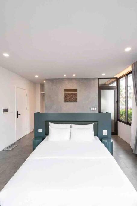 Flamingo Dai Lai villa 5-bedroom with elevator